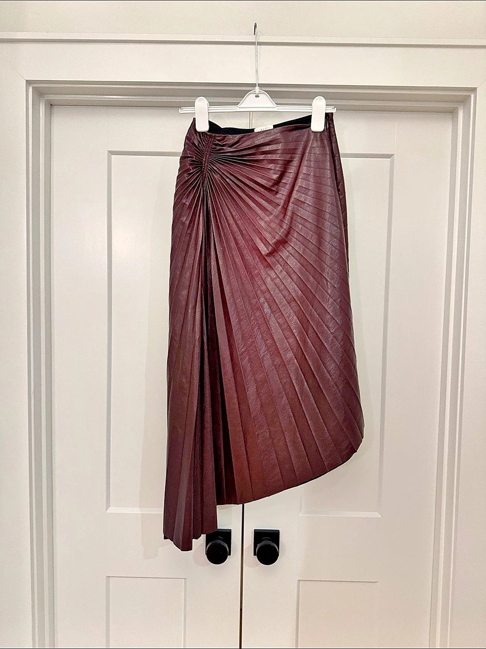 A.L.C. Tracy Asymmetric Pleated Faux Leather Skirt. Merlot Size 2